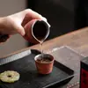 Caneca Pequena de Chá Argila Vermelha Montanha Rocha Velha Esmalte Ocre Caneca de Chá Cerâmica Wabi-Sabi Caneca Pessoal Caneca de Chá Kung Fu Caneca de Chá