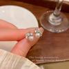 Pendientes de perla de imitación estilo coreano con hojas de nicho, pendientes de circonita de alta gama con temperamento de viajero frecuente, joyería para orejas pequeñas que combina con todo para mujer.