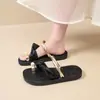 Elegantes zapatos de moda antideslizantes de punta redonda y punta abierta, sandalias planas casuales de color sólido con perlas, nuevo estilo verano 2026
