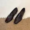 Novos Sapatos Loafers Retrô Estilo Old Money Britânico em Couro Macio Preto para Mulheres Bico Quadrado Salto Bloco Sapatinhos de Couro 2026 Nova Chegada
