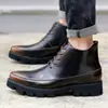 Zapatos de charol brillante de caña alta con punta fina, Zapatos de plataforma estilo británico con aumento de altura oculto, Zapatos de hombre con cremallera y remaches, Zapatos casuales de cuero para discoteca