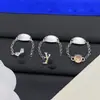 Anillo de Flor con Tachuelas de Diamante de Nuevo Diseño de Marca Estilo Europeo y Americano Transfronterizo para Mujer, Anillo Abierto de Lujo de Gama Alta al por Mayor