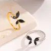 Anillo Abierto Mariposa de Comercio Electrónico Transfronterizo para Mujer, Moda Elegante con Estilo, Simple, Cobre Chapado en Oro, Circonita, Anillo de Dedo Índice con una Sola Mariposa