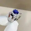 Anillo de Diamante de Alto Carbono Azul Zircón Cara de Huevo Lujo Discreto Anillo de Diamante Zafiro Anillo de Cristal Azul Imitación
