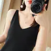Nova Blusa de Malha com Decote V, Alças Finas, Sem Mangas, Colete Sexy Feminino, Camisa Curta para Camadas, Primavera e Verão 2024