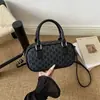 Fábrica directa de comercio exterior estilo coreano 2026 nuevo bolso de hombro cruzado de moda con textura, gran capacidad y letras estampadas