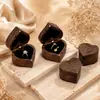 Caja de almacenamiento para anillos, caja de madera de alta gama, diseño en forma de corazón, caja para anillo de propuesta para amantes y parejas, soporte para anillos, joyero