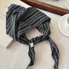 Lenço de Seda Vintage para Mulheres 2026 Novo Estilo Acessório de Luxo, Lenço Quadrado Pequeno para Pescoço, Lenço para Cintura, Moderno e Versátil, Adequado para Presentear