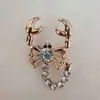 Broche alto padrão nicho luxo leve strass Cisne alta costura terno corsage acessórios borboleta alfinete de roupa atacado