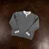 Suéter de gola V com caimento relaxado e visual em camadas para homens, tricô casual de inverno, pulôver cinza, estilo old money, top estilo japonês