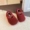 Sapatos Infantis Fofinhos de Flor 2026 Outono/Inverno Uso Externo para Crianças Pequenas, Médias e Grandes Cor Sólida Lã Encaracolada Slip-on Sapatos Quentes
