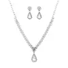 Conjunto de Collar con Colgante de Gota de Agua Incrustado con Diamantes en Forma de V Estilo Europeo y Americano, Versátil Conjunto de Tres Piezas de Joyería Brillante con Diamantes para Novias, Bodas y Eventos Nocturnos