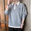 Camiseta de manga larga para hombre, nueva colección de otoño, polo moderno estilo coreano, top casual de corte holgado, sudadera versátil y prenda interior