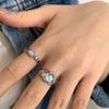 Anillo de piedra lunar de plata de ley 925 para mujer, estilo frío, nicho ligero, de lujo, abierto, irregular, nuevo producto.