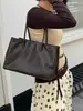2026 Verão Novo Estilo Bolsa Tote de Ombro Único Grande Capacidade Couro Genuíno Bolsa Feminina Couro Bovino Simples Bolsa para o Dia a Dia Feminina Atacado Transfronteiriço
