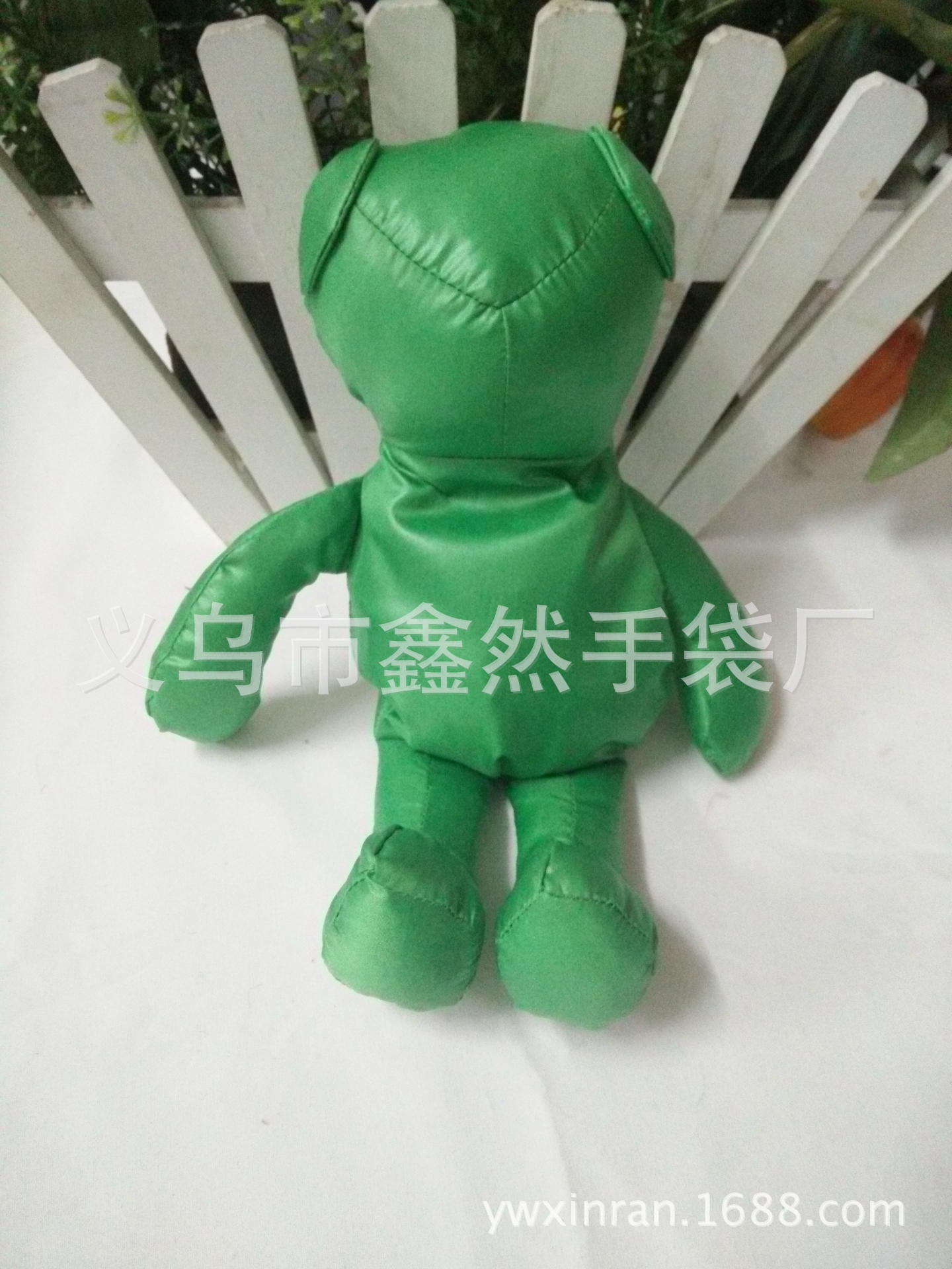 绿色小熊3