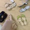 Zapatos de tacón alto de una sola tira estilo coreano con tacón grueso, sandalias plateadas para mujer, nuevas sandalias estilo chino para verano, adecuados para combinar con faldas, zapatos de hadas