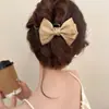 Grampo de Cabelo Torcido com Laço Simples Versátil para Mulheres, Presilha de Tubarão de Um Caractere para a Parte de Trás da Cabeça, Presilha de Alta Qualidade
