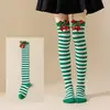 Calcetines Altos de Rayas Finas Hermosos para Piernas de Mujer, Calcetines de Fiesta Europeos y Americanos de Halloween y Navidad con Lazo Transfronterizo y Bola de Piel