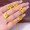 Tienda de Oro Mismo Estilo Pulsera de Trébol Hueco Hielo Triturado Arena Dorada para Mujer Diseño de Nicho Joyería de Pulsera de Gama Alta