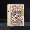 Nueva Serie de Tallado Exquisito Encendedor Retro de Queroseno de Llama Abierta con Encendido de Pedernal Deslizante Lateral, Encendedor de Regalo de Moda para Hombre