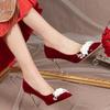 Sapatos de casamento Xiuhe de salto fino estilo chinês pontudo 2024 salto alto não cansado sapatos de noiva bordô sapatos de brinde