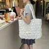 2025 Nuevo Bolso de Mano Casual Versátil para Mujer de Algodón Acolchado con Diseño de Corazones, Superficie Suave, Color Sólido, Gran Capacidad, Bolso de Hombro