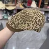 Gorra de Visera Vintage con Estampado de Leopardo para Mujer, Sombrero Versátil de Moda Otoño/Invierno con Ala Ancha, Gorra de Pico de Moda para Adelgazar el Rostro para Mujer