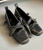 Zapatos Mary Jane de piel de oveja con punta cuadrada vintage nuevos 2024, zapatos de ballet franceses de boca baja con hebilla para mujer
