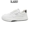 Sapatos Brancos de Couro Genuíno para Mulheres, Novo Estilo Primavera e Verão 2026, Sola Macia, Sapatos Individuais Confortáveis, Tênis Esportivos Casuais de Sola Grossa