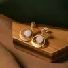 Brincos Antigos com Artesanato de Folheado a Ouro, Estilo Retro Fashionável, Adorno de Jade, Brincos Exquisitos de Prata S925 Incrustados com Jade Hetian
