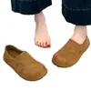 Sapatos femininos populares estilo Birkenstock, novo modelo outono 2026, confortáveis para o trajeto, mocassins casuais slip-on para uso ao ar livre