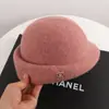 Sombrero de Pescador de Fieltro de Lana Estilo Hepburn Francés para Mujer Sombrero de Cubeta Frío con Temperamento Estilo Sombrero Formal Hace que la Cara Parezca Más Pequeña Boina