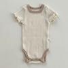 Ropa estilo ins coreano para Bebés y Niños Pequeños Ropa de Escalada de Manga Corta para Hombres y Mujeres Cuadrado para Bebé Rayas en las Axilas Gran Elástico Triángulo Ha-ha Ropa
