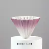 Diretamente do fabricante: Funil de cerâmica cônico V60 na cor dopamina, tamanho pequeno, estilo origami, para café coado à mão e porta-filtro para bolo