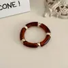 Pulseira de Tubo Curvo de Acrílico com Personalidade Europeia e Americana Nova, Tubo de Bambu Curvo, Pulseira com Padrão de Mármore Retrô Multicolorida