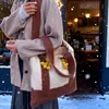 Bolso de Punto de Color Contrastante para Mujer 2025 Nuevo Estilo Casual Perezoso Bolso de Hombro Gran Capacidad Bolso Tote para Clase y Viajes