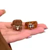 Atmósfera de Otoño e Invierno Cachorro Anillo Flash de Diamante Femenino Maillard Retro Lindo Anillo para Dedo Índice Diseño de Nicho Anillo Apilable