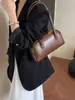 Bolso Maillard de alta gama para mujer, popular en otoño de 2026, bolso de hombro texturizado de gran capacidad, adecuado para ir al trabajo, bolso tipo almohada