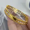 Pulseira de Diamante Completo Orvalho Vintage Meio Antigo 2024 Novo Estilo Chinês Dourado Aberto High-end Pulseira Versátil