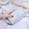 Cartera de mano de cuero sintético con tres pliegues para mujer, moderna y moderna, para teléfono móvil