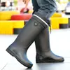 Botas de lluvia para hombre, botas altas impermeables, botas cálidas y antideslizantes para mujer, adecuadas para pescar, trabajos de cocina y lavado de autos
