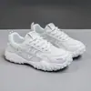C9002 Sapatos Femininos Forrest Gump 2026 Verão Malha Fina Respirável Tênis Esportivo Exterior Antiderrapante Viagem Sapatos Casuais