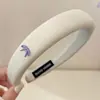 Faixa de Cabeça com Coroa Alta para Mulheres, Novo Estilo com Toque de Luxo, Faixa de Cabelo Larga Versátil para Sair, Acessório de Cabelo para Lavar o Rosto