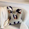 Bolso Tote de Lana Grande de Estilo Coreano Ins para Mujer, Nuevo para Otoño e Invierno, Estilo Commuter, Estilo Perezoso, de un Solo Hombro, Cruzado