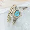 Bestseller internacional JUSMI pulseira relógio feminina de luxo, liga metálica com diamantes entrelaçados relógio de pulso aberto a quartzo