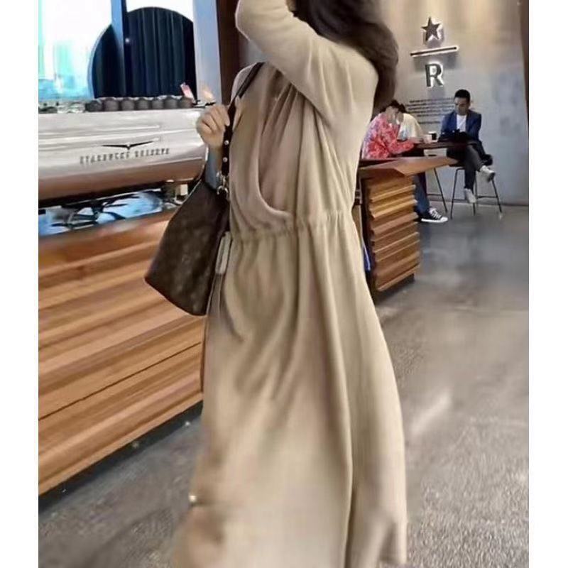 米色
