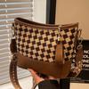 Bolsa Saco Versátil de Alta Qualidade Estilo Coreano 2026 Novo Design de Nicho Bolsa de Ombro Transversal com Alça Larga para Mulheres Outono e Inverno