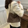 2025 nova bolsa de pelúcia feminina bolsa peluda jantar em família peluda transversal feminina bolsa de ombro tote coreana atacado