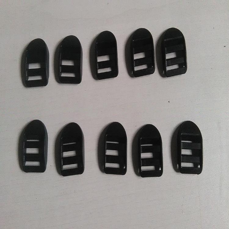 目字调节扣摆放